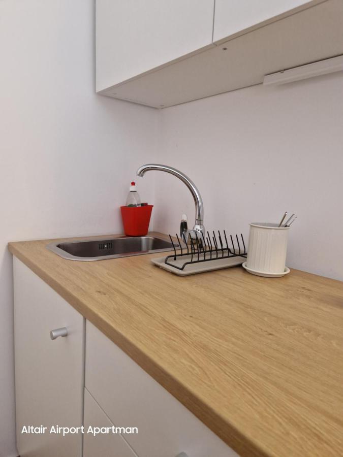 Altair Airport Apartman فيتْشيش المظهر الخارجي الصورة