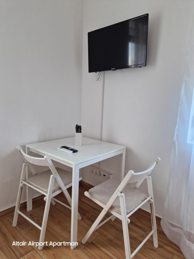 Altair Airport Apartman فيتْشيش المظهر الخارجي الصورة
