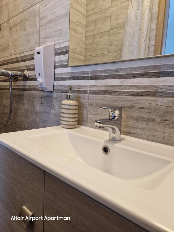 Altair Airport Apartman فيتْشيش المظهر الخارجي الصورة